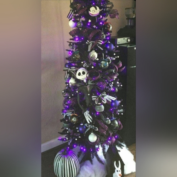 Disney The Nightmare Before Christmas Sally (Wiggles) Hallmark Ornament - Picture 7 of 11